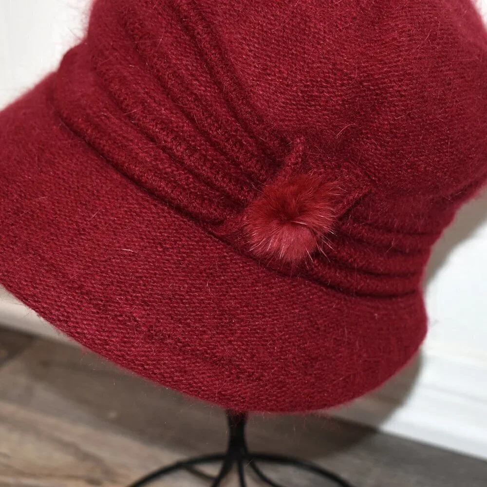 Red Brimmed Knit Beanie Hat Sz O/S Fleece Lined Pom Pom Bavarian Alpine Inspired